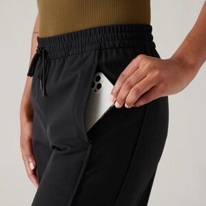NWT Athleta Stride Pant